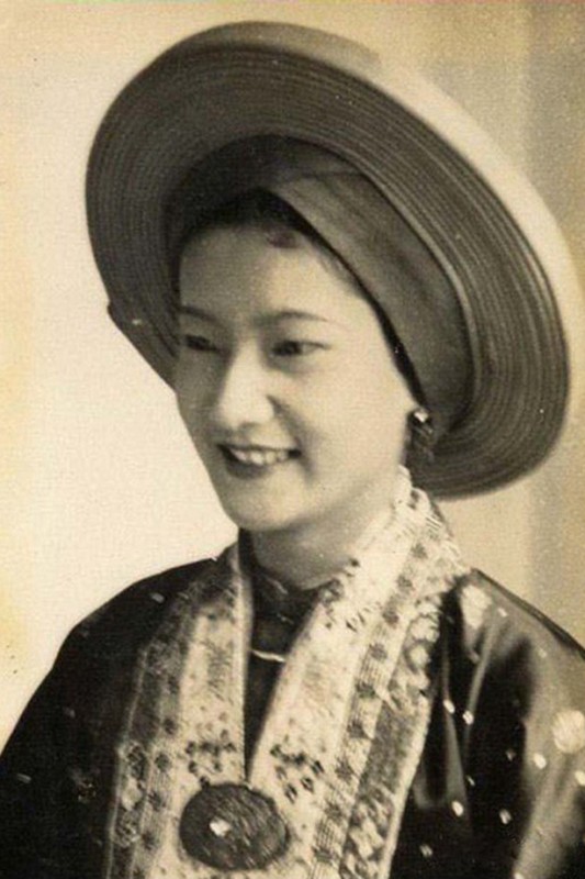 Việt Nam từng có vị Hoàng Hậu 3 lần được phong Hoa hậu, cuối đời ra đi tiếc nuối với 1 dấu hiệu 