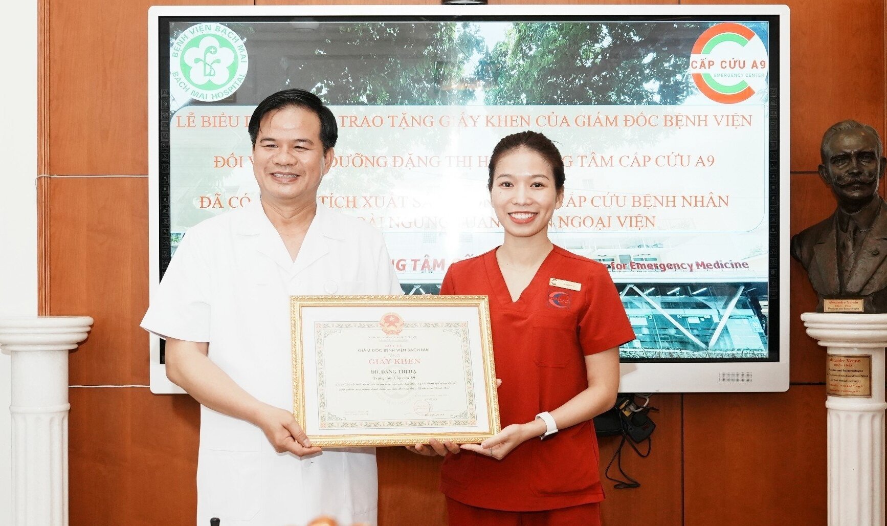 Nữ điều dưỡng Bệnh viện Bạch Mai chia sẻ chuyện giành giật sự sống cho bệnh nhân- Ảnh 2.