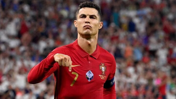 Ronaldo và những kỷ lục khó bị xô đổ tại EURO- Ảnh 1.
