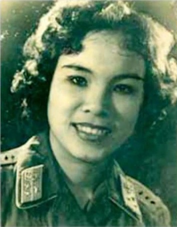 Nữ Trung tá – NSND vừa qua đời: Giọng hát độc nhất vô nhị, nhiều lần được gặp đại tướng Võ Nguyên Giáp- Ảnh 6.