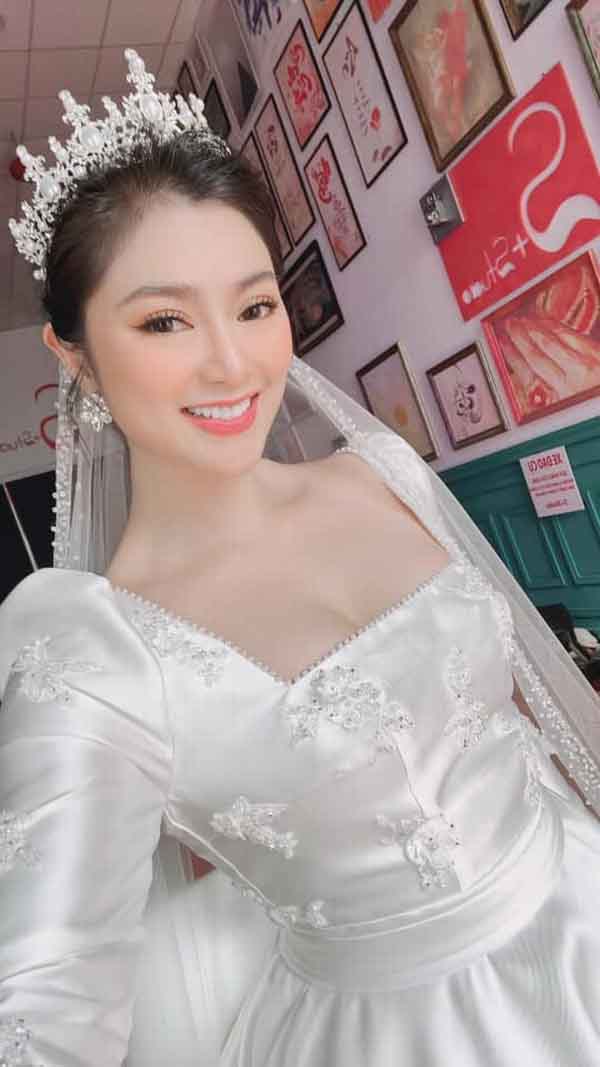 Mẹ bầu bí ẩn của showbiz Việt: Giấu tin vui suốt 6 tháng, đã kết hôn nhưng danh tính "nửa kia" là ẩn số!- Ảnh 4.