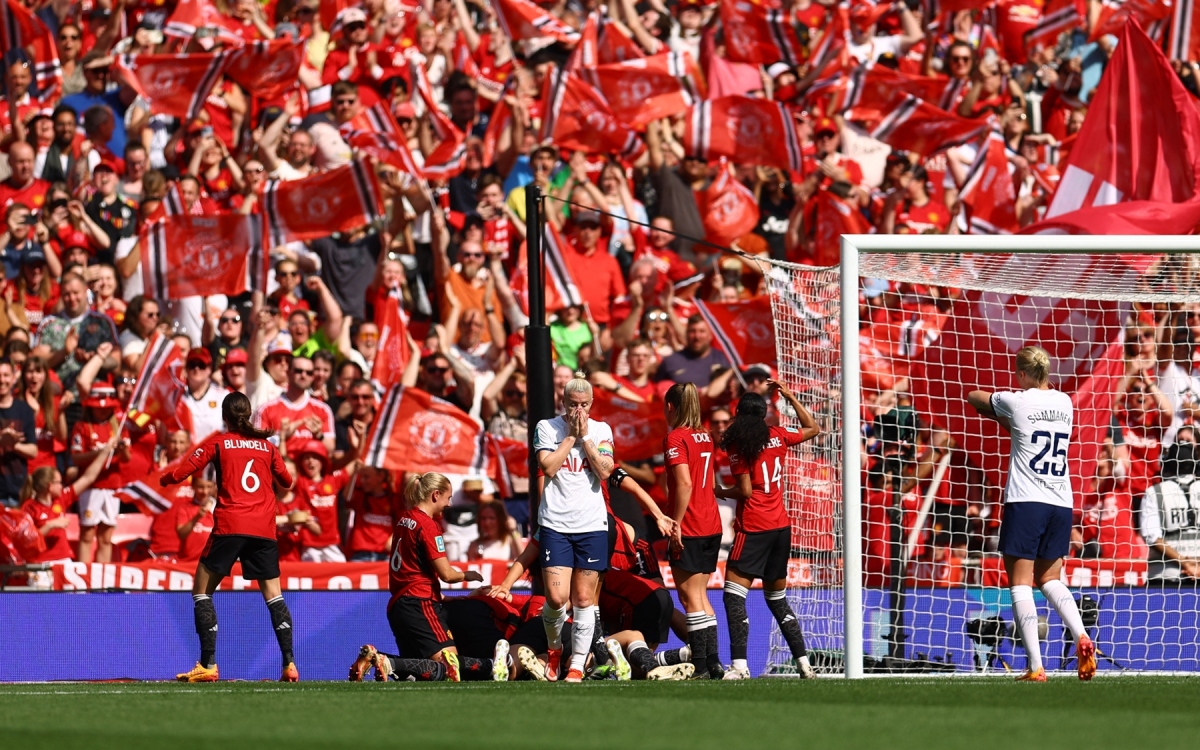 Đội nữ MU vô địch FA Cup trong ngày đội nam MU thua Arsenal- Ảnh 6.