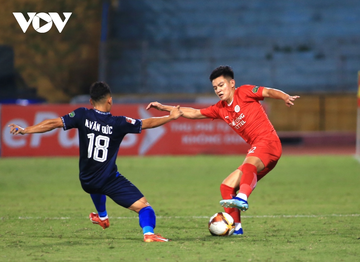 HLV Kim Sang Sik ''nhắm'' cầu thủ đặc biệt cho ĐT Việt Nam sau trận đấu V-League- Ảnh 1.