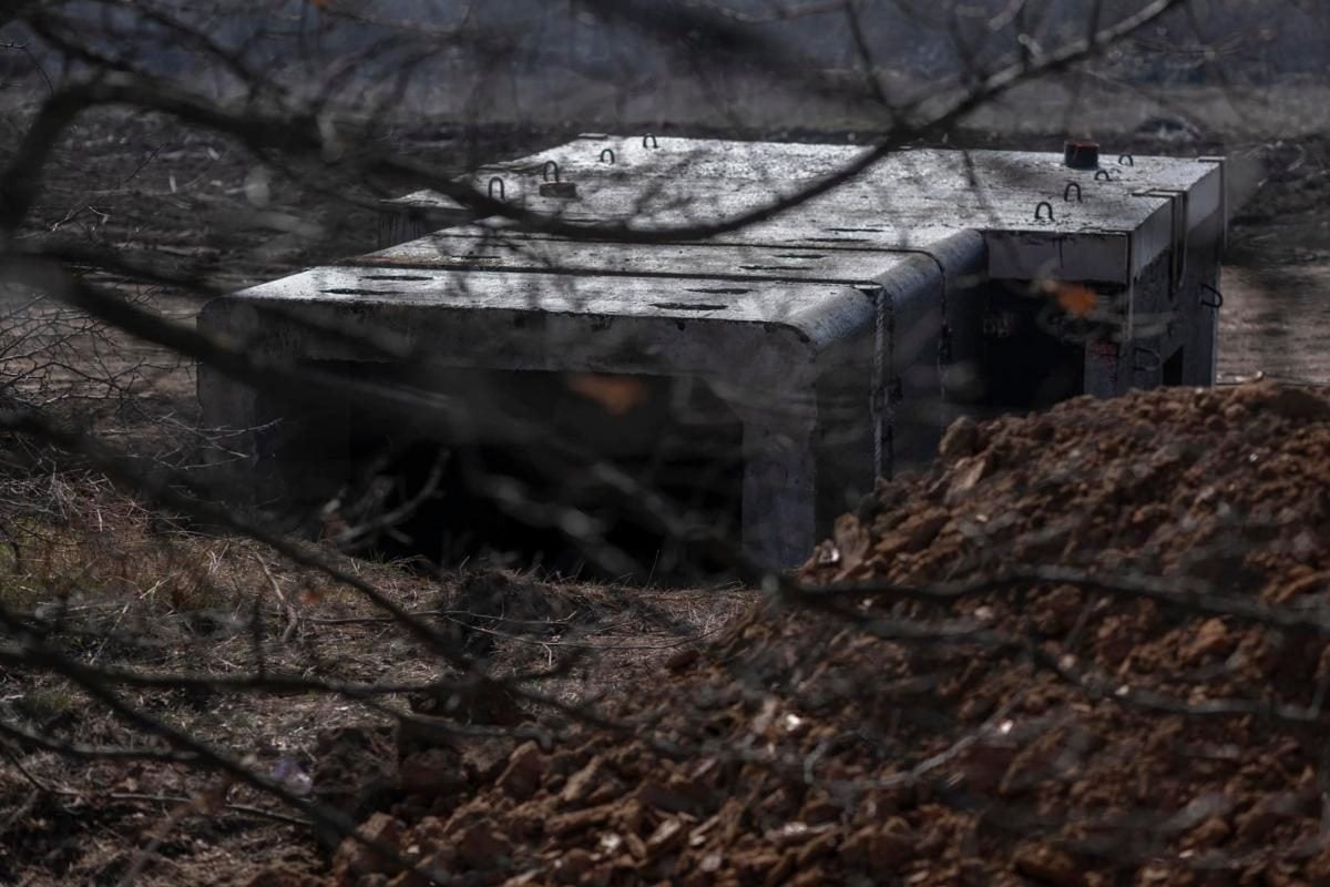 Báo Ukraine: 'Tuyến phòng thủ 3 lớp giá 176 triệu USD đang ở nơi đâu?'- Ảnh 5.