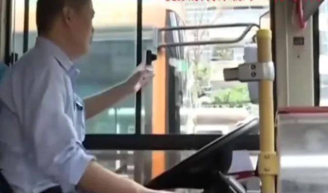 Bà cụ 75 tuổi ngã ở bến xe buýt, đòi tài xế bồi thường hơn 70 triệu: Đoạn video vạch trần sự thật- Ảnh 2.