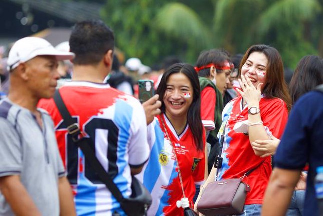 Vé xem ĐT Indonesia đá vòng loại World Cup 2026 tăng phi mã- Ảnh 1.