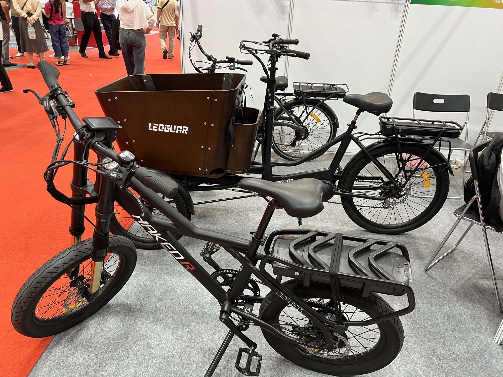 Xe máy, xe đạp điện thương hiệu Trung Quốc 