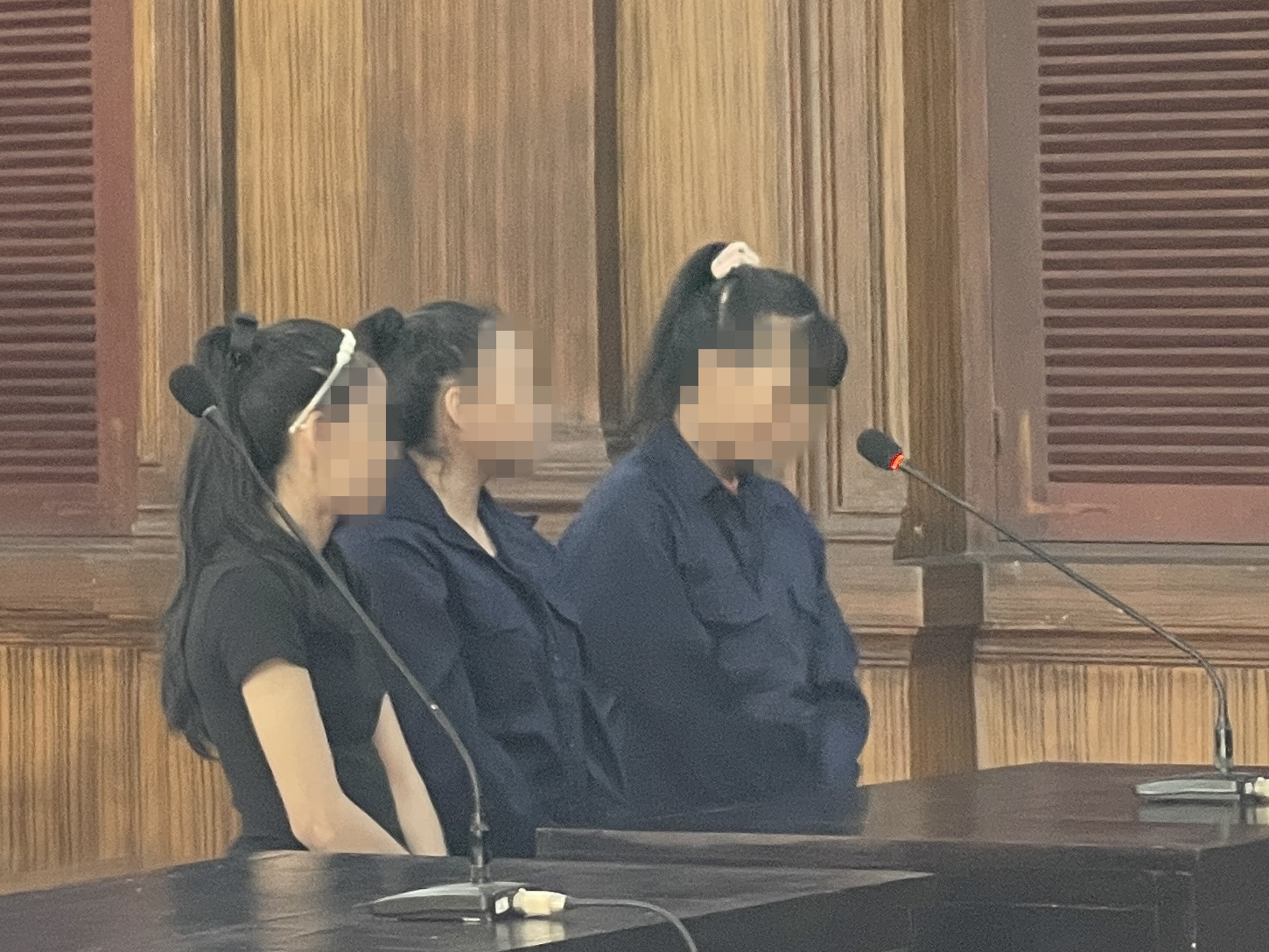 Ba bị cáo tại phiên xét xử