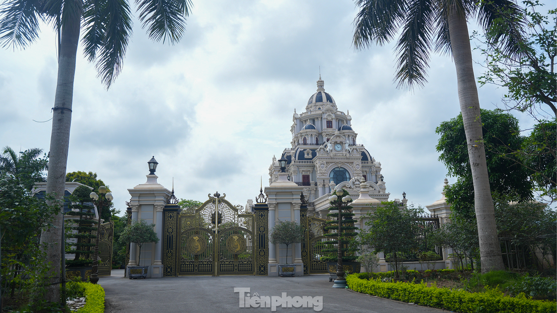 Ngôi làng tỷ phú nức tiếng tại Nam Định: Toàn dinh thự, lâu đài và tàu trăm tỷ xuôi ngược khắp muôn nơi- Ảnh 6.