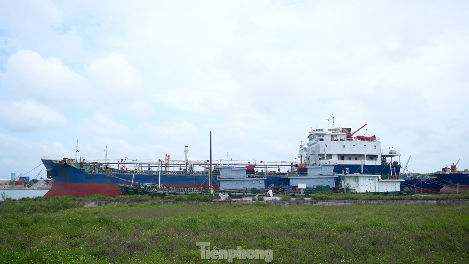 Ngôi làng tỷ phú nức tiếng tại Nam Định: Toàn dinh thự, lâu đài và tàu trăm tỷ xuôi ngược khắp muôn nơi- Ảnh 10.