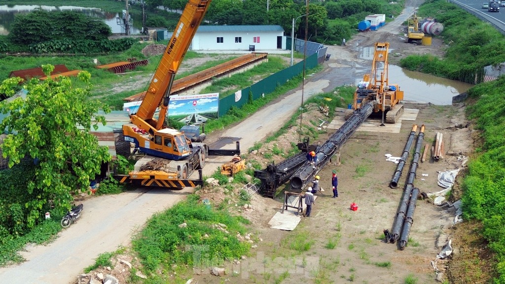 Công trường vắng lặng tại dự án nút giao trọng điểm trị giá 3.200 tỷ của Hà Nội- Ảnh 6.