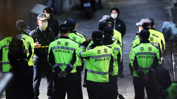 Chấn động Hàn Quốc: Tội phạm hiếp dâm hàng loạt khét tiếng mãn hạn tù, chuyển về sinh sống tại khu vực từng gây án- Ảnh 1.