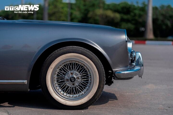 Datsun Fairlady 1969 được trả giá 1,7 tỷ, chủ xe Hà Nội kiên quyết không bán- Ảnh 5.