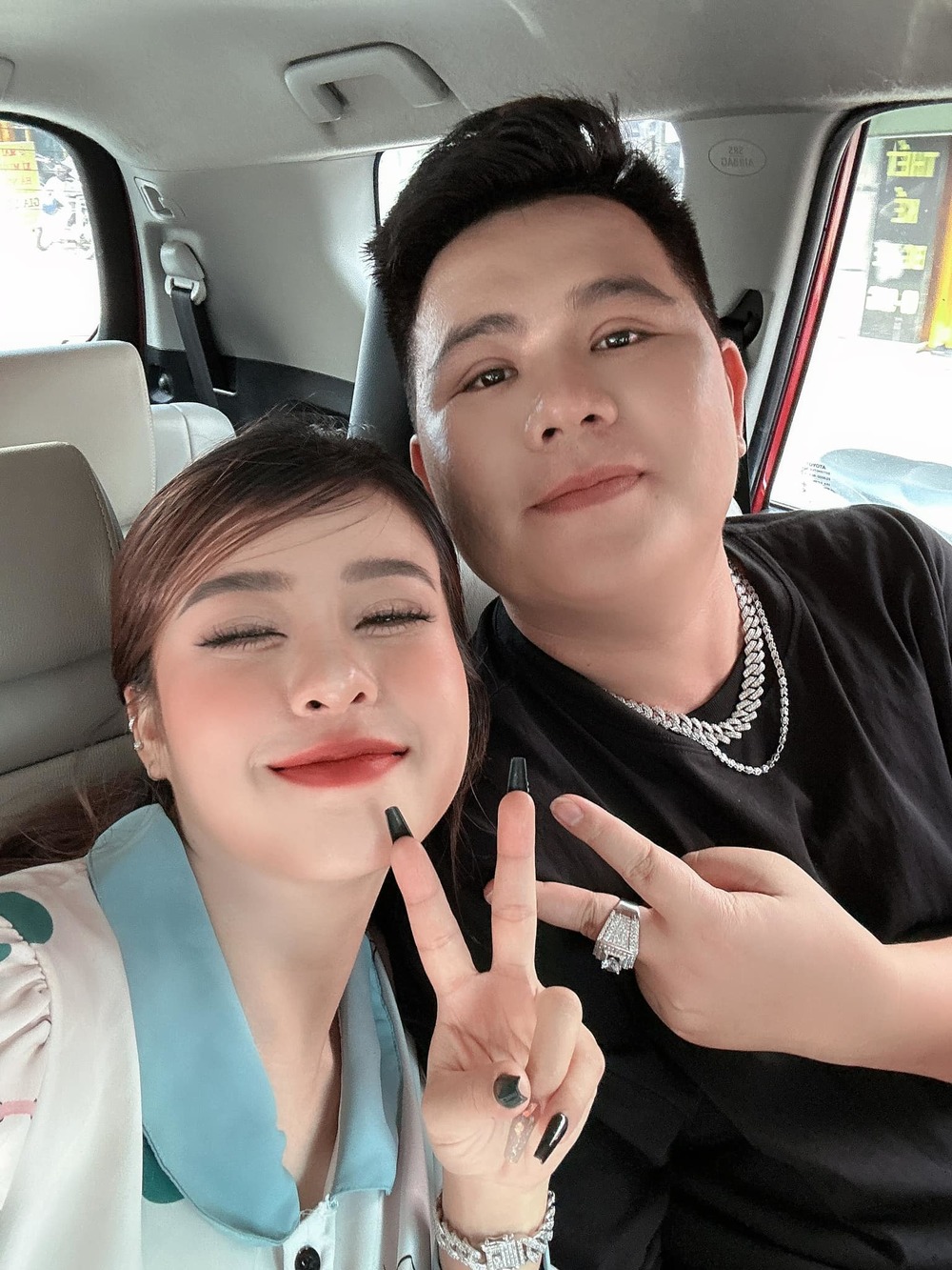 Nam rapper lên tiếng về nghi vấn bỏ “vợ đẹp con xinh” vì người thứ 3, danh tính vợ cũ gây bất ngờ- Ảnh 1.