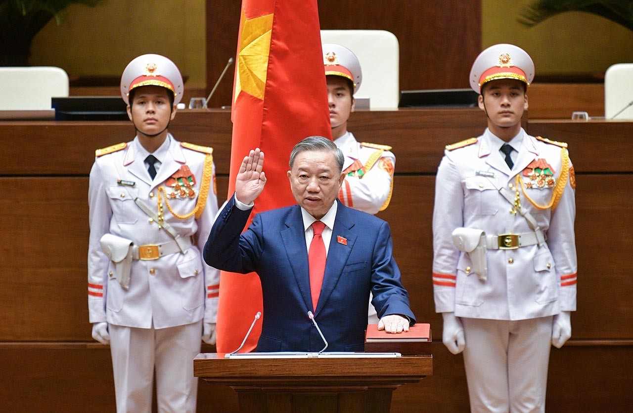 Tân Chủ tịch nước Tô Lâm: "Xin dốc toàn bộ tâm sức, trí lực phụng sự đất nước, phục vụ nhân dân"- Ảnh 1.