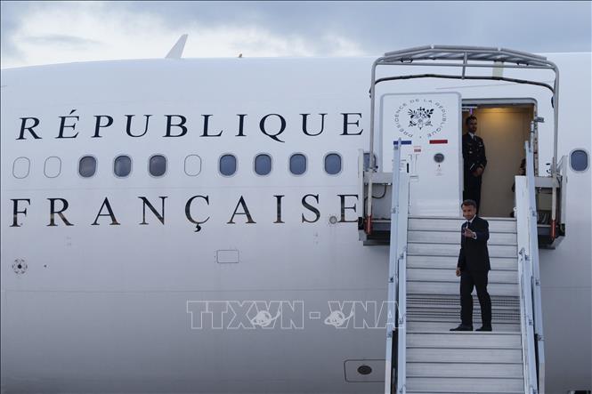Tổng thống Pháp bất ngờ thăm vùng lãnh thổ New Caledonia- Ảnh 1.