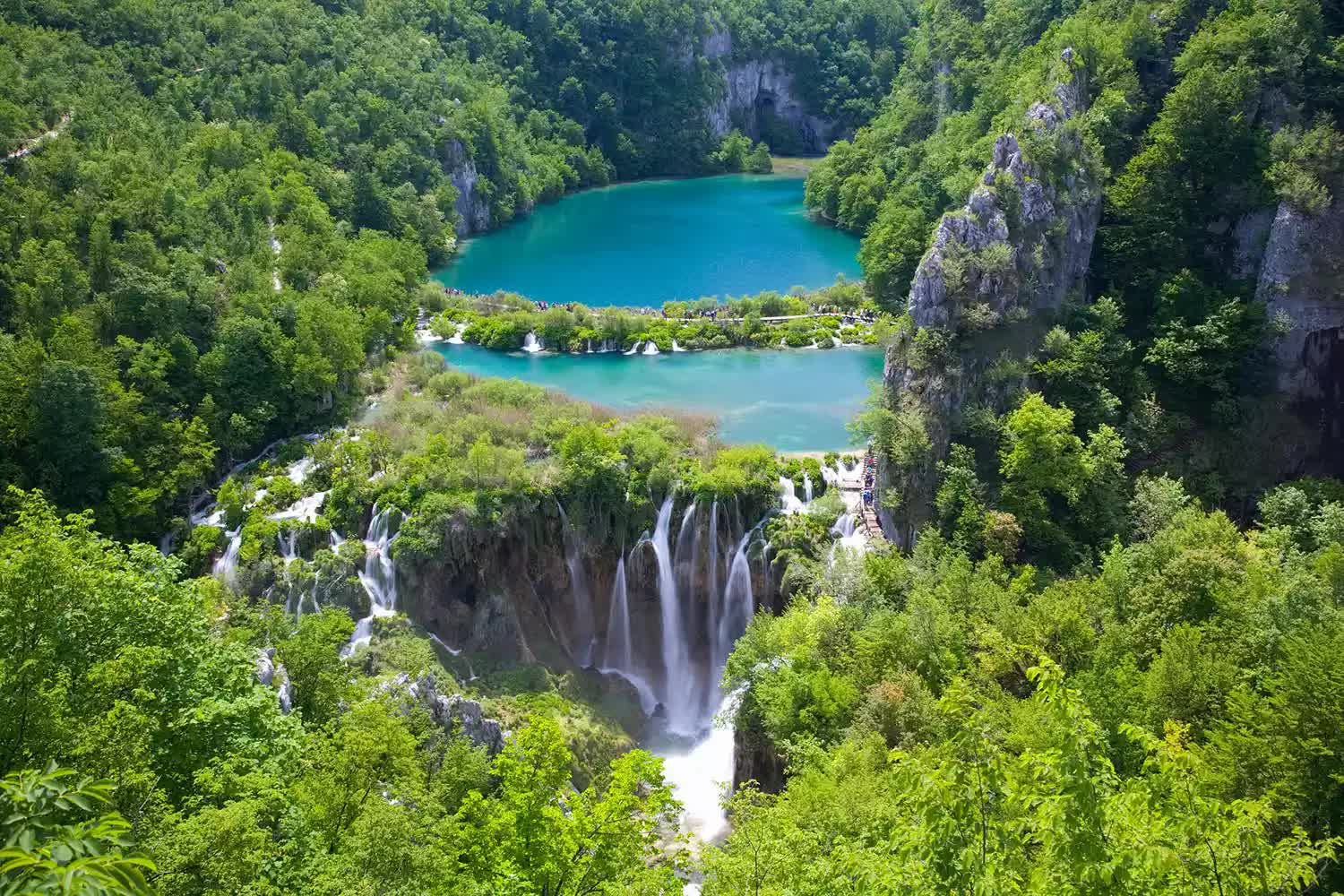 Chiêm ngưỡng 21 thác nước đẹp nhất thế giới: Việt Nam có tên, là thác nắm kỷ lục Đông Nam Á - Ảnh 10.