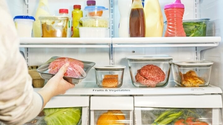 4 thói quen bảo quản đồ ăn trong tủ lạnh rước bệnh vào người- Ảnh 1.