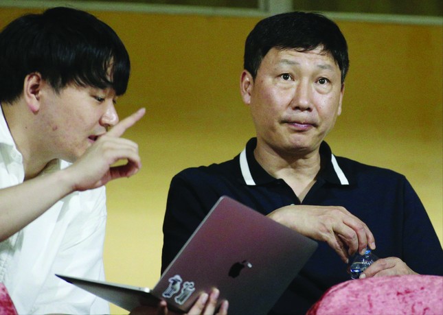 Ông Kim Sang-sik khó qua ải ASEAN Cup 2024- Ảnh 1.