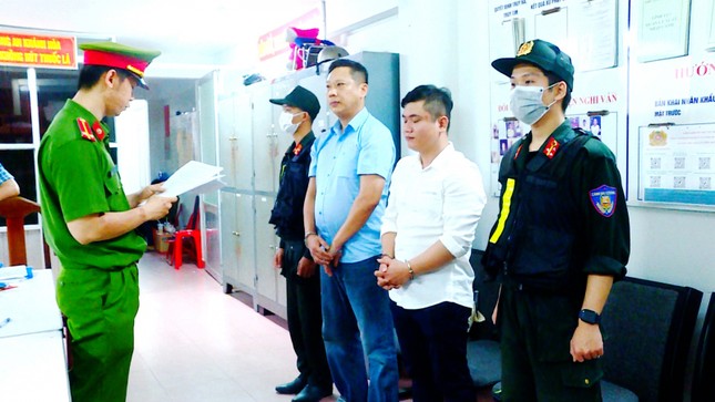 Cựu cán bộ công an hùn vốn mở sòng bạc ở Nha Trang và tham gia bảo kê chuẩn bị hầu tòa- Ảnh 2.