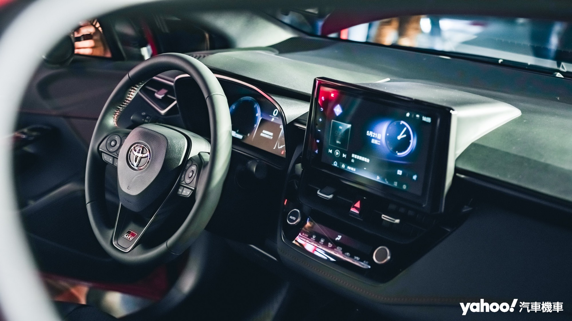 Ai chê Toyota Corolla Altis già thì có thể tham khảo bản thể thao mới ra mắt này: Bodykit hầm hố, có cánh gió, động cơ Camry, đấu Civic RS- Ảnh 4.