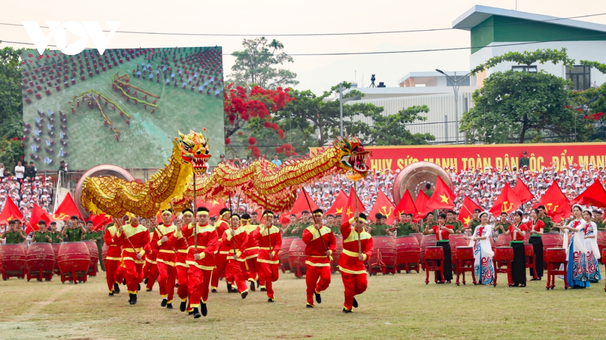 Trưởng ban Tuyên giáo TW dự sơ duyệt Lễ kỷ niệm 70 năm Chiến thắng Điện Biên Phủ- Ảnh 6.