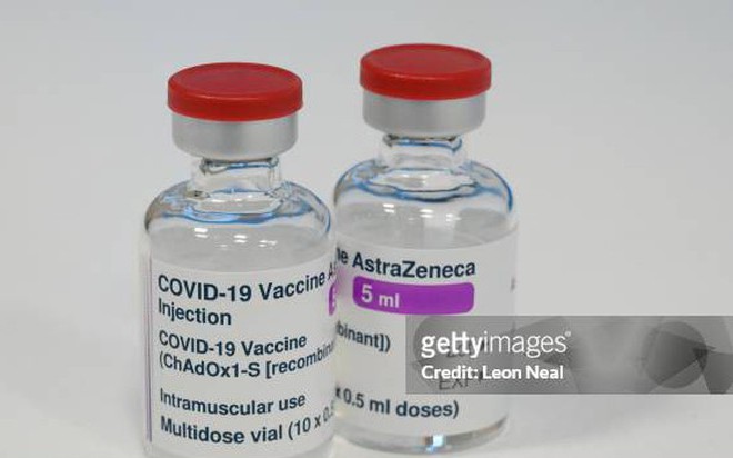 AstraZeneca thừa nhận vaccine COVID-19 có thể gây tác dụng phụ hiếm gặp dẫn đến cục máu đông