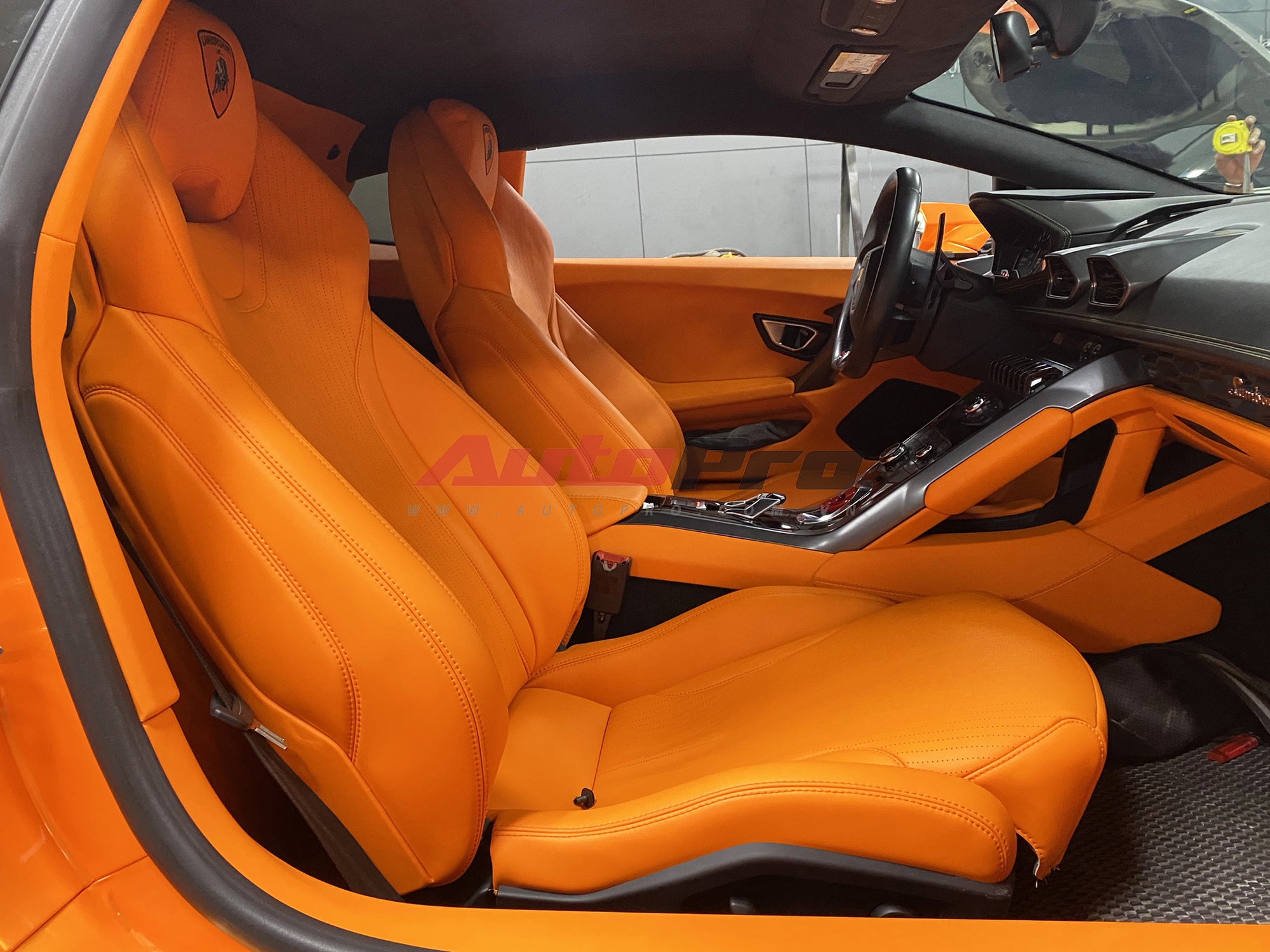 Thích McLaren nhưng chốt Lamborghini Huracan rồi độ lại, đại gia Nghệ An chia sẻ: 'Chạy êm, nâng gầm đi đường xấu được, tiết kiệm hơn LX 570'- Ảnh 13.