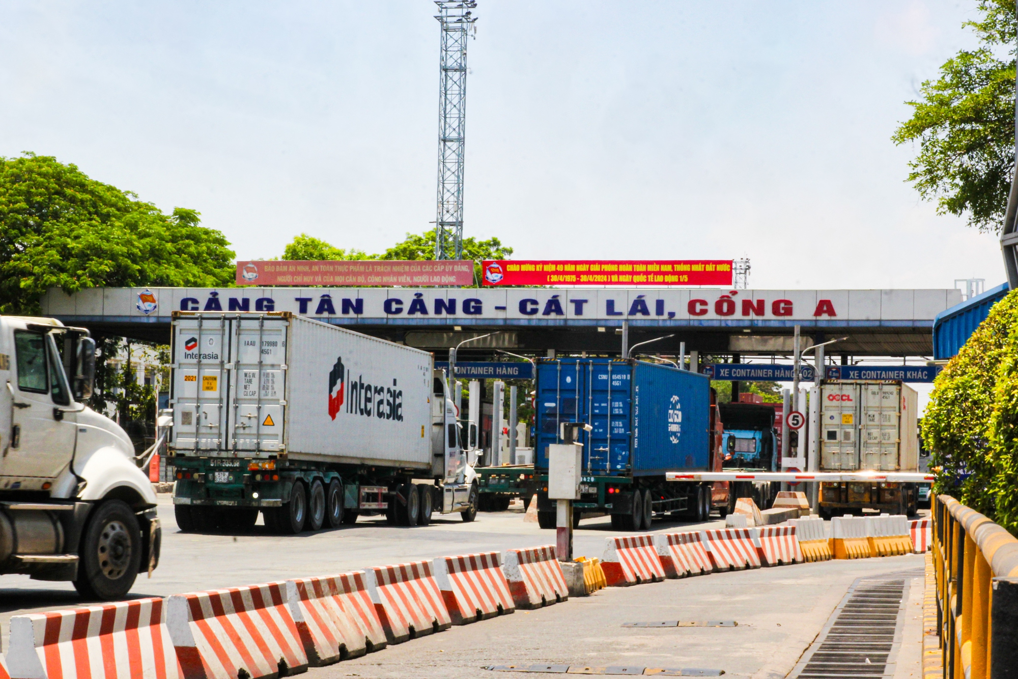 Toàn cảnh cảng biển lớn nhất Việt Nam, có lượng bốc dỡ container bằng tất cả cảng ở miền Bắc và miền Trung gộp lại - Ảnh 5.