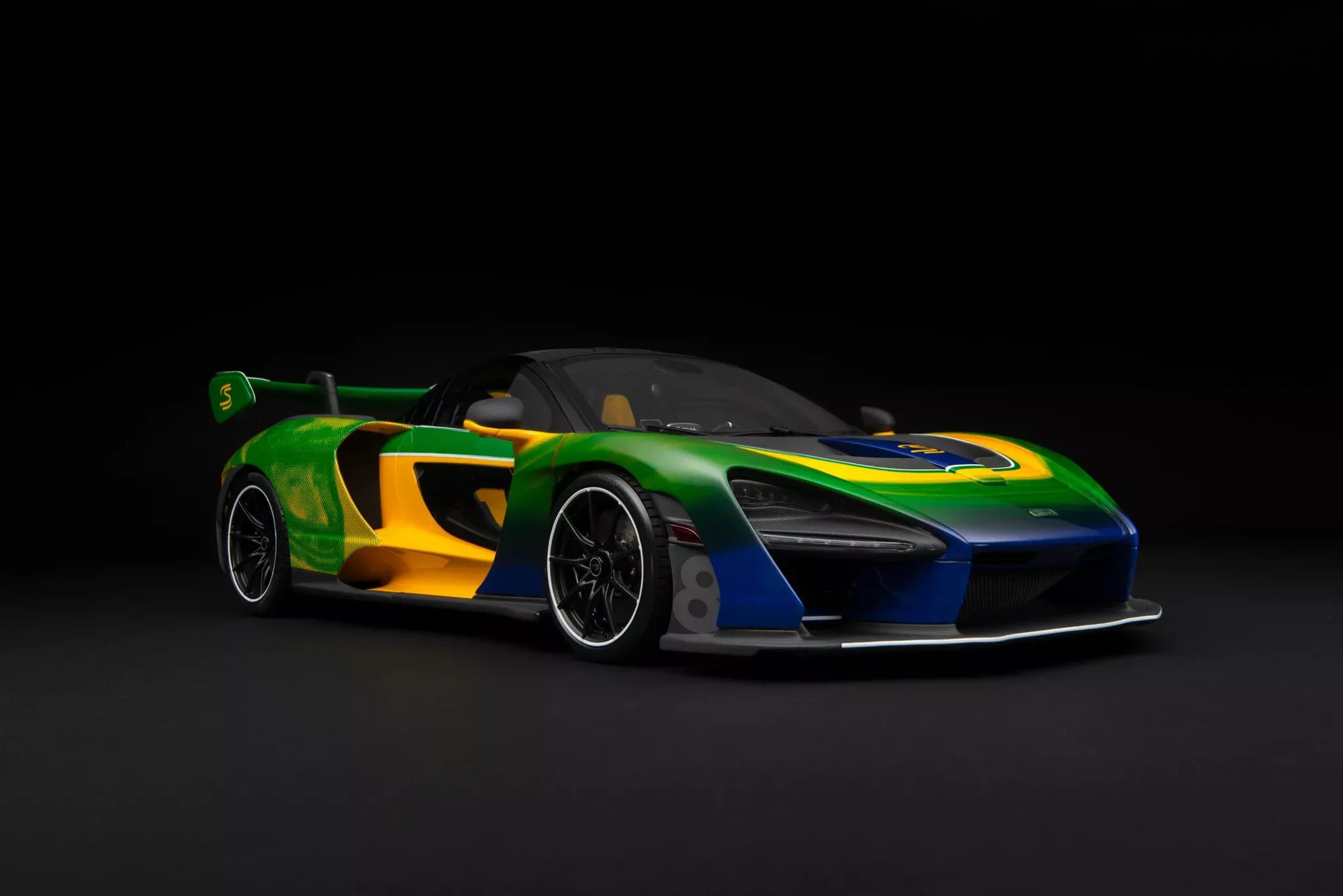 Chủ xe McLaren Senna như ông Đặng Lê Nguyên Vũ hay Hoàng Kim Khánh có thể thích mô hình này: Tốn 300 giờ hoàn thiện, giá ngang chiếc Xpander- Ảnh 3.