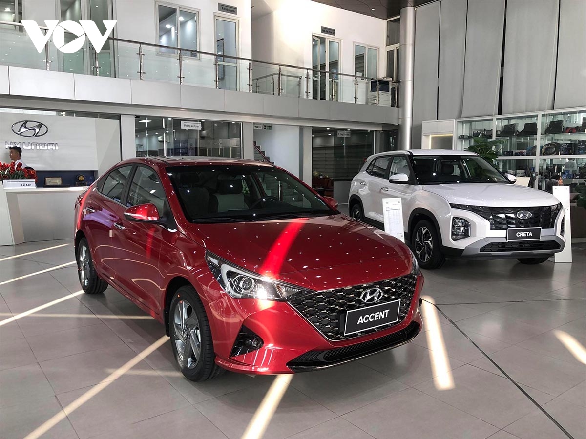 Hyundai Accent đồng loạt giảm giá xả kho trước giờ ra mắt phiên bản mới- Ảnh 1.