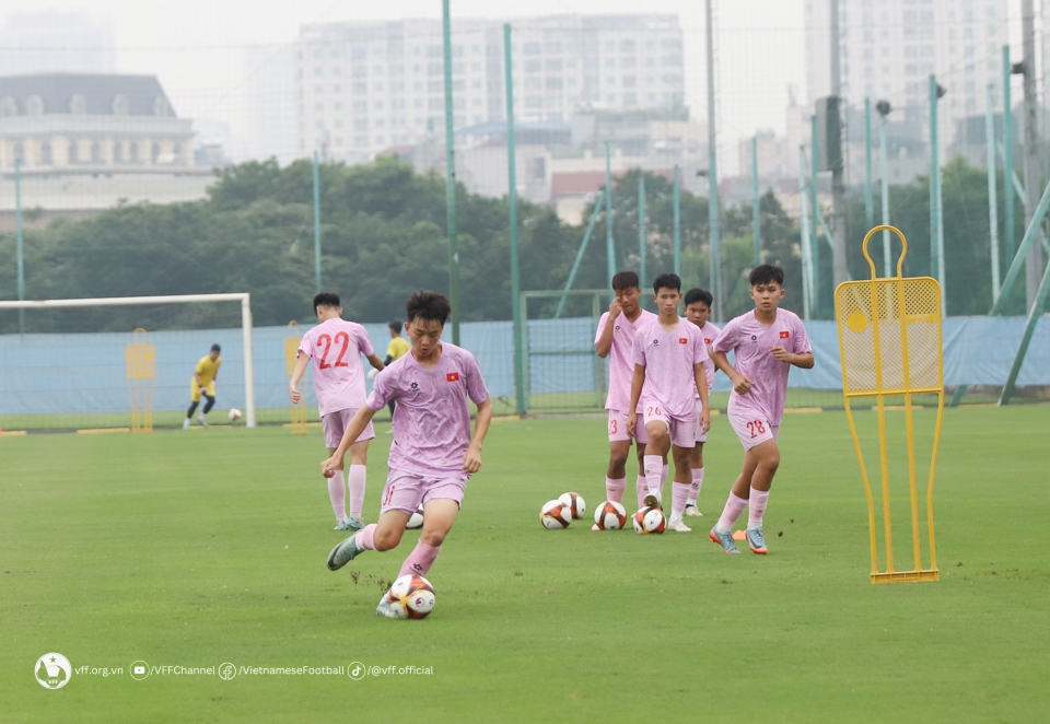 U16 Việt Nam tránh được “bảng tử thần” ở giải U16 Đông Nam Á 2024- Ảnh 1.