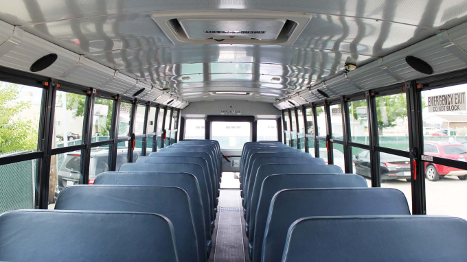 Chiếc xe bus chở học sinh 80 năm không thay đổi thiết kế tại Mỹ: Nghe tưởng lạc hậu nhưng lý do lại đáng học hỏi- Ảnh 3.