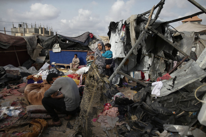 Israel thọc sâu vào trung tâm Rafah bất chấp áp lực quốc tế- Ảnh 1.
