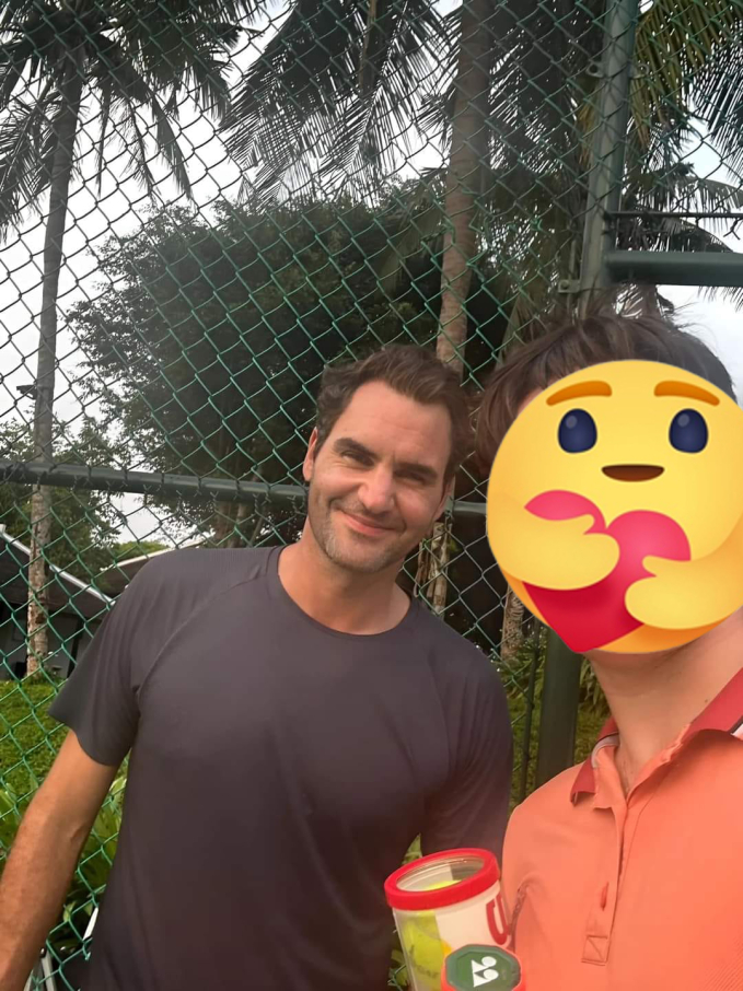 Roger Federer và kỷ niệm khó quên về nụ hôn đầu với bà xã hơn tuổi: Cô ấy gọi tôi là