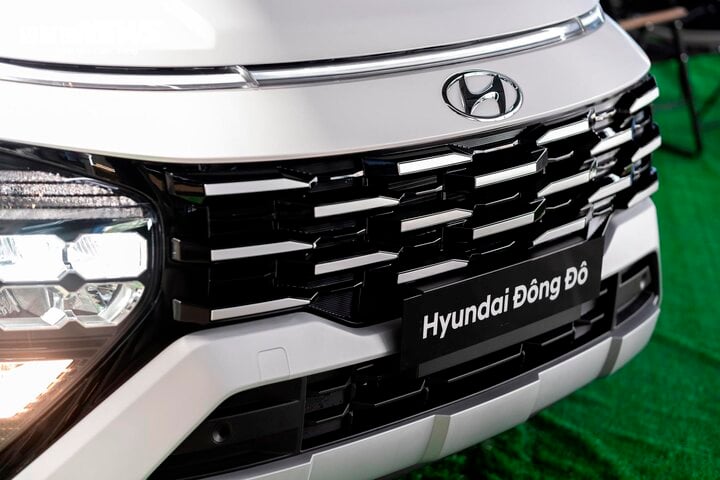 'Soi' chi tiết nâng cấp trên Hyundai Stargazer X giá từ 559 triệu tại Việt Nam- Ảnh 1.