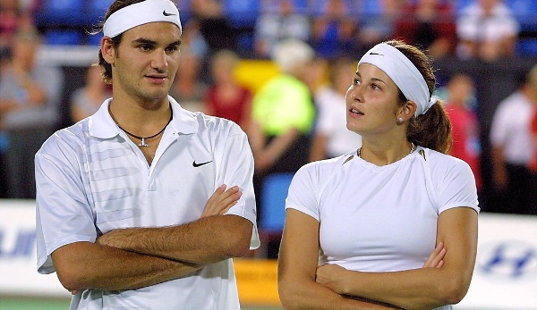 Roger Federer và kỷ niệm khó quên về nụ hôn đầu với bà xã hơn tuổi: Cô ấy gọi tôi là 