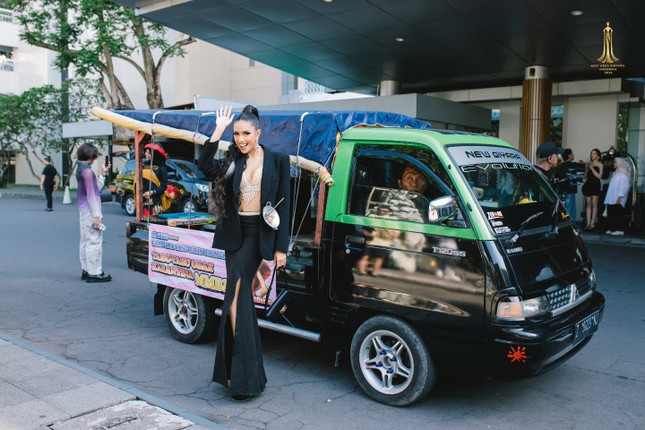 Thí sinh Hoa hậu Hòa bình lố lăng, phản cảm- Ảnh 5.