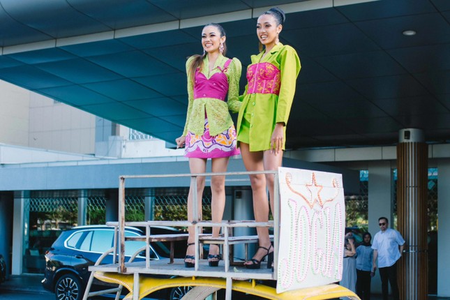 Thí sinh Hoa hậu Hòa bình lố lăng, phản cảm- Ảnh 6.