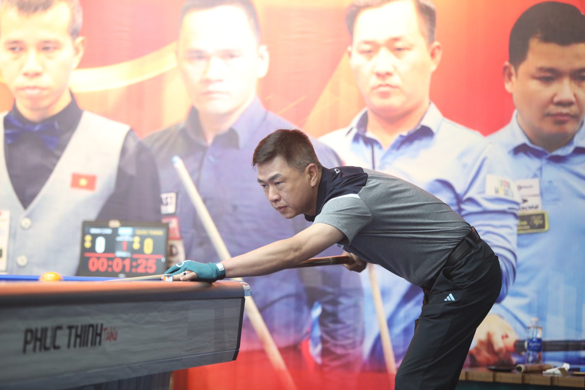 Trần Quyết Chiến hai phen thoát hiểm, gian nan giấc mơ vô địch- Ảnh 3.