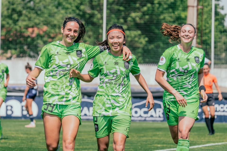 Huỳnh Như ghi siêu phẩm đá phạt tại Bồ Đào Nha- Ảnh 1.