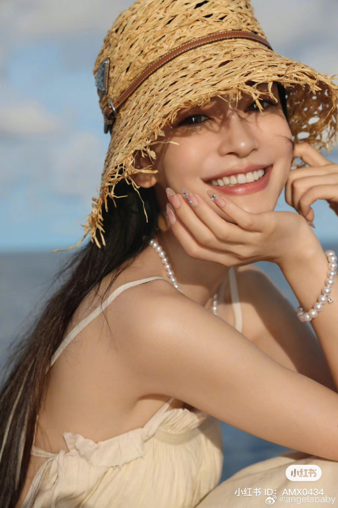Angelababy bị bắt gặp xuống phố cùng con trai và người đàn ông bí ẩn, đã có tình mới sau hơn 2 năm ly hôn Huỳnh Hiểu Minh?- Ảnh 4.