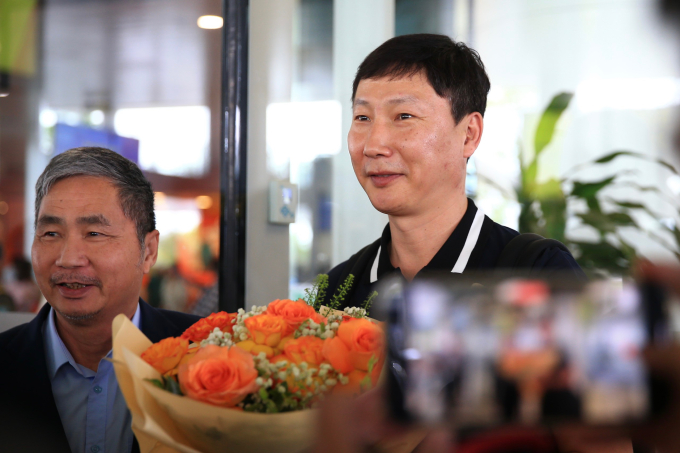 Phỏng vấn HLV Kim Sang Sik: Khát khao giành chiến thắng cho Việt Nam, muốn làm anh trai của học trò, từng coi Công Phượng, Văn Toàn rất xuất sắc- Ảnh 1.