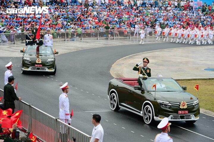 Cận cảnh mẫu xe VinFast độc lạ trong lễ kỷ niệm 70 năm chiến thắng Điện Biên Phủ- Ảnh 2.