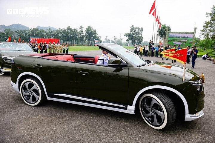 Cận cảnh mẫu xe VinFast độc lạ trong lễ kỷ niệm 70 năm chiến thắng Điện Biên Phủ- Ảnh 5.