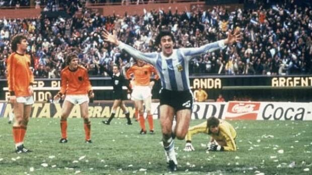 Vĩnh biệt HLV huyền thoại Cesar Luis Menotti, nhớ lại cúp vàng đầy tranh cãi năm 1978- Ảnh 2.