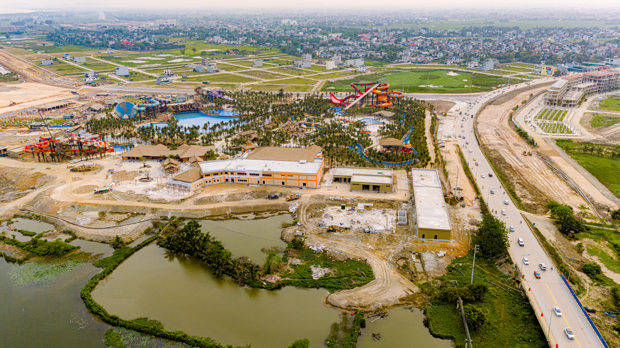 Toàn cảnh đại lộ 4.000 tỷ nối thành phố Thanh Hoá với trung tâm du lịch biển Sầm Sơn, hàng loạt dự án lớn của Vinhomes, Sun Group, Taseco Land… hưởng lợi- Ảnh 12.