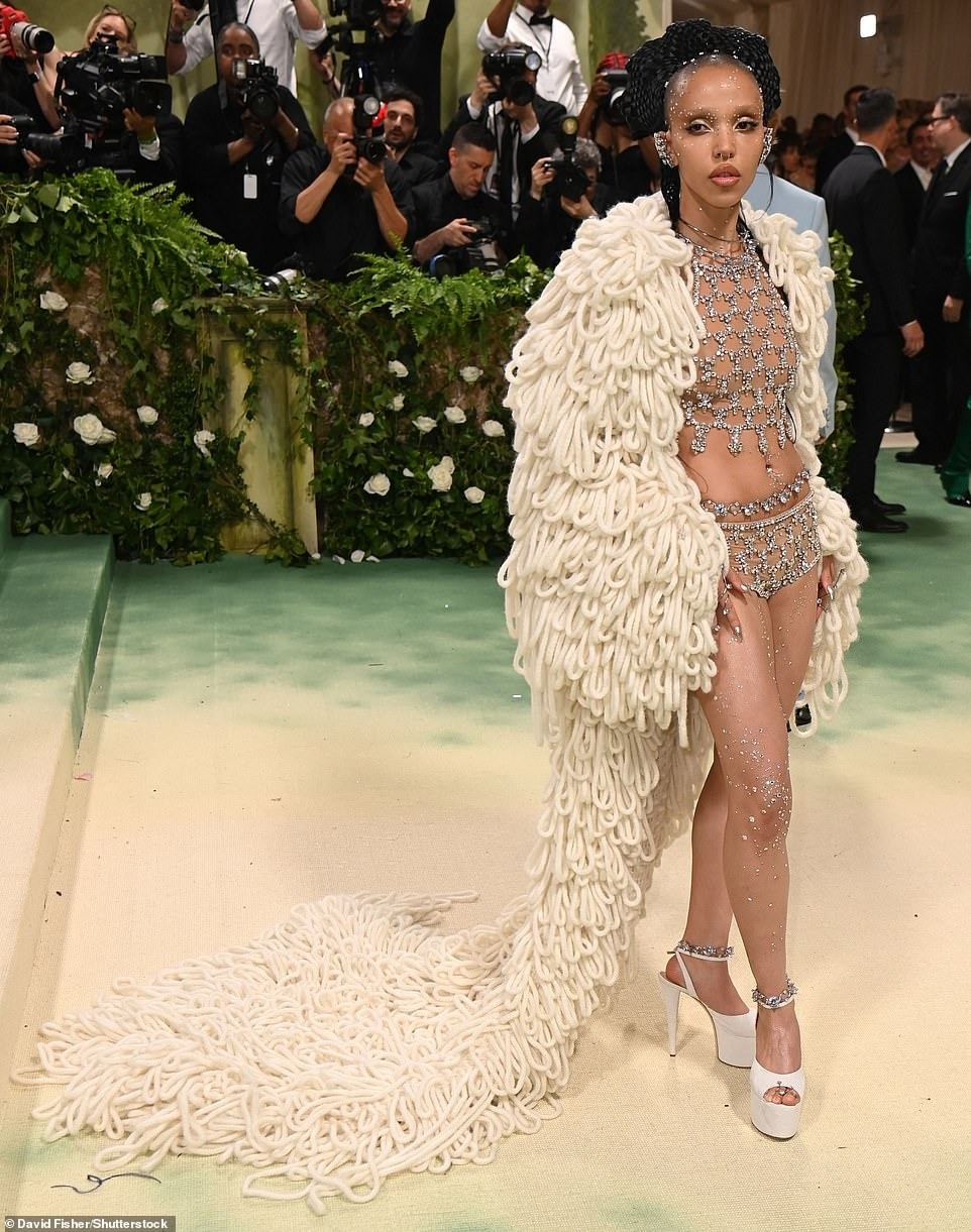 Tại sao lại khỏa thân đến Met Gala?- Ảnh 6.