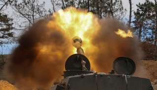 Vì sao Abrams vắng bóng trong các trận tăng chiến trực diện ở Ukraine?- Ảnh 2.