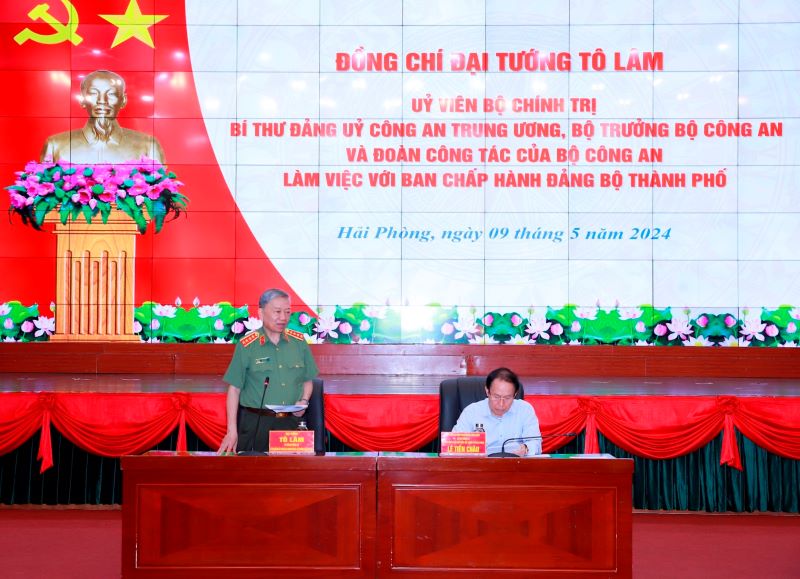 Bộ trưởng Công an Tô Lâm làm việc với Ban thường vụ Thành ủy Hải Phòng- Ảnh 2.